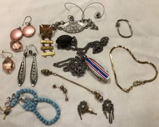 Vintage Jewelry 