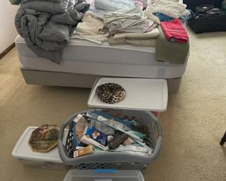 Linens, toiletry items