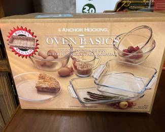 Anchor Hocking Oven Basics Cook Ware. 