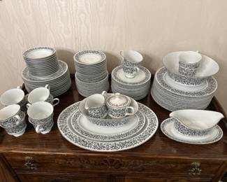 Sanyo China Japan Niagara dinner set - MINT!