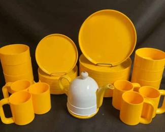 Heller Yellow Massimo Vignelli