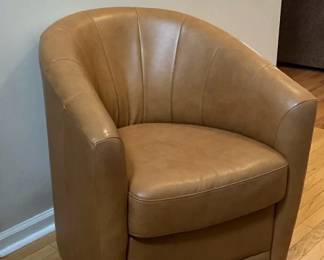 Swivel Club Chair