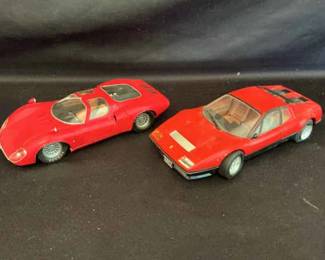 Alfa Romeo And Ferrari Model Cars