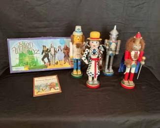 Oz Nutcrackers