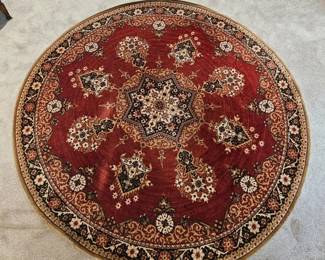 97 HerizStyleRedGeometricDesignRoundRug
