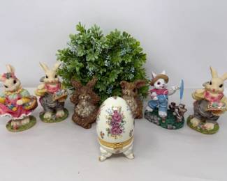 111 FormalitiesbyBaumBrosPorcelainEggBoxFigurines