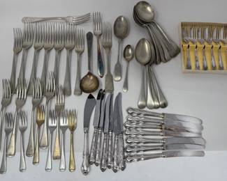 69 SterlingSilverSpoonFlatwareSets