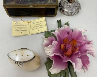 168 SilverOverlayBottleMusicBoxSaltShakerCapodimonteFlower