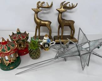 122 ReindeerStockingHoldersLeadedGlassStarsOrnaments