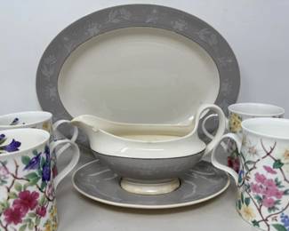 104 RoyalDoultonBridalVeilRoyalOsborneAlpineChintzCups