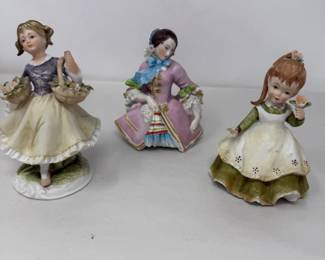 118 LamourLeftonHandPaintedChinaFigurines