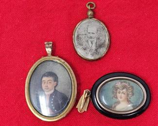 40 3AntiquePortraitPendants