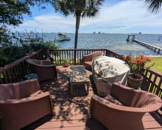 Patio set of 4 chairs & 1  loveseat