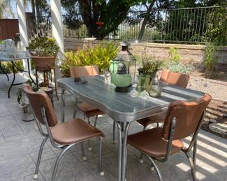 Vintage 1950's dinette set 