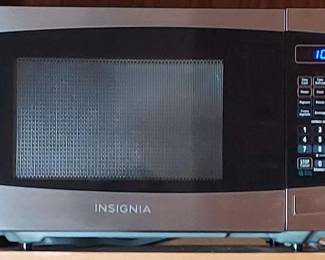 Insignia Microwave Oven