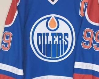 Wayne Gretzky Signed Oilers Jersey