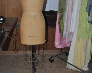 Wolf dress form Model 1957