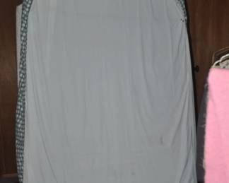 Twin mattress