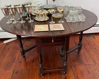 Antique Gateleg Table