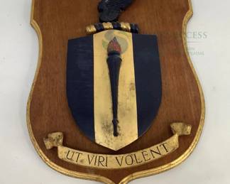 Vintage Wall Plaque, "UT VIRI VOLENT"