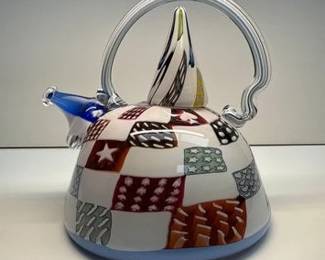 RICHARD MARQUIS STUDIO GLASS PATCHWORK MURRINE TEAPOT
Approx 6 1/2 tall x 5 inches in diameter