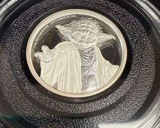 2018 $5 NIUE STAR WARS YODA 2 OZ FINE SILVER COIN