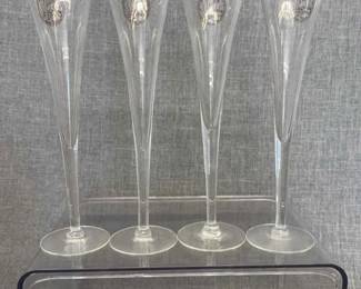 Set Of 4 Fluted Champagne Glasses 