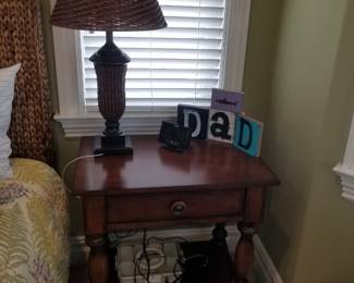 King bedroom set: nightstand & table lamp