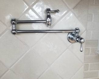 Pot filler