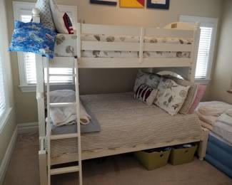 Twin over queen bunk bed