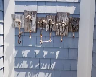 Shower wall rack