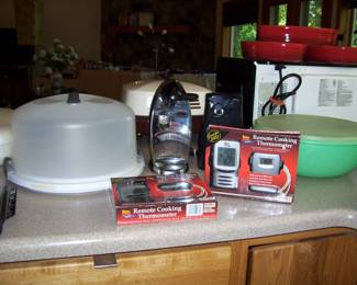 CAN OPENERS - GRILL MONITORS - TUPPERWARE ETC