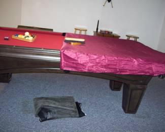 COMES WITH POOL BALLS AND 2 COVERS