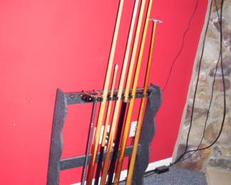 CUE STICKS - RACK