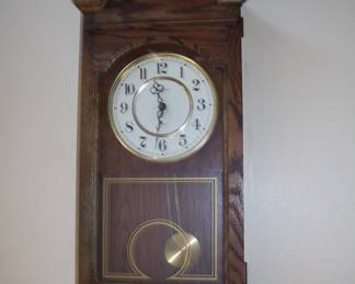 HOWARD MILLER WESTMINSTER CHIME CLOCK