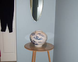 AANTIQUE ETCHED MIRROR - VASE - TABLE W/GLASS TOP