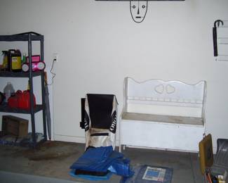 GARAGE - WHITE PAINTED STORAGE MUDROOM BENCH