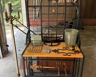 Potting table, wind chimes, decorative items