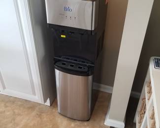Water cooler