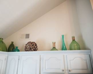 Glassware & decor