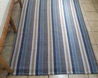 Area rug