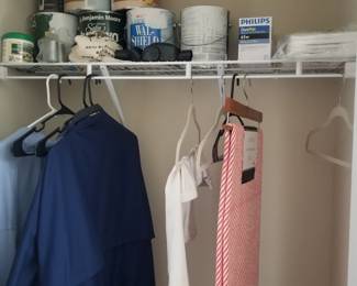 Closet shelving