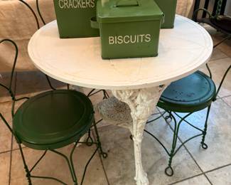 Ice cream chairs and table