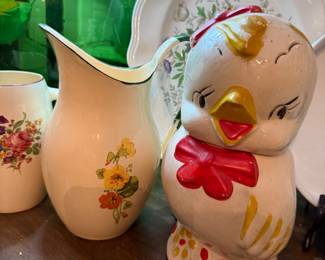 Vintage ceramic collectibles
