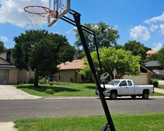 Basketball hoop