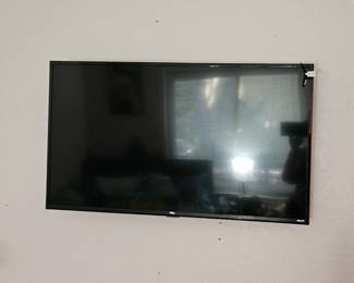 smaller flatscreen
