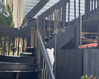 PICTURE OF STAIR CASE TO SALE. YOU MUST BE ABLE TO CLIMB AND DESCEND STAIRS WITHOUT ASSISTANCE!