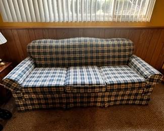 Like new -King Hickory sofa