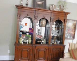 Italian Arched & Columned Mirrored Back Bookcase Cabinet