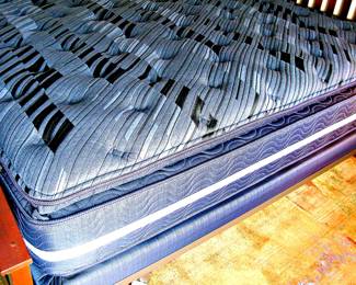 Amish Solid Wood Arched Footboard - Headboard Slat Bed King size with Pristine Quality Mattress